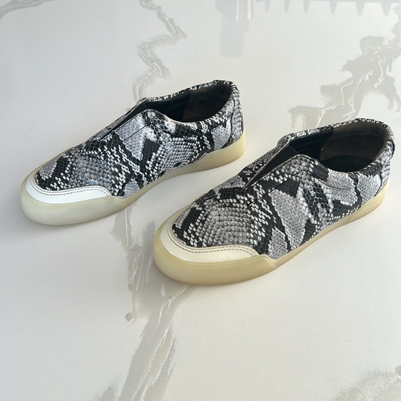 3.1 Phillip Lim Morgan Python Black White Cream Low Top Slip On Sneaker Sz 37 - Picture 3 of 14